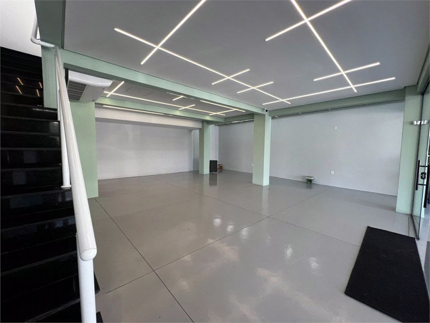 Sala Comercial para locação, Vila Matias, Santos - SA0074.