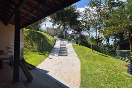 Casa à venda com 3 suítes no condomínio Portal Dos Nobres, Atibaia - SP