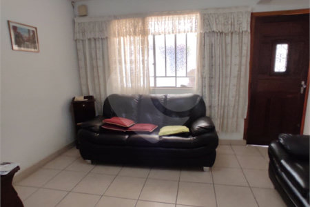 Sobrado à venda com 3 quartos em Chora Menino, São Paulo, SP