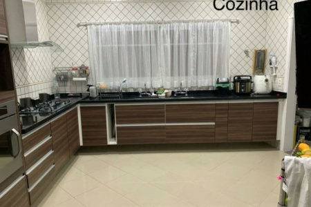 Casa à venda com 4 suítes em Parque dos Príncipes, São Paulo, SP