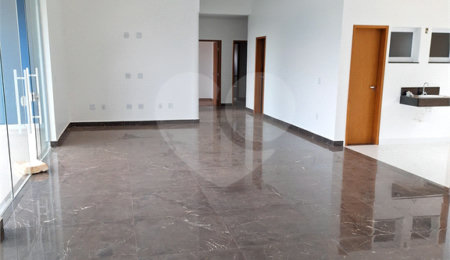 Casa em condomínio à venda com 3 suítes no Centro, Bom Jesus dos Perdões, SP