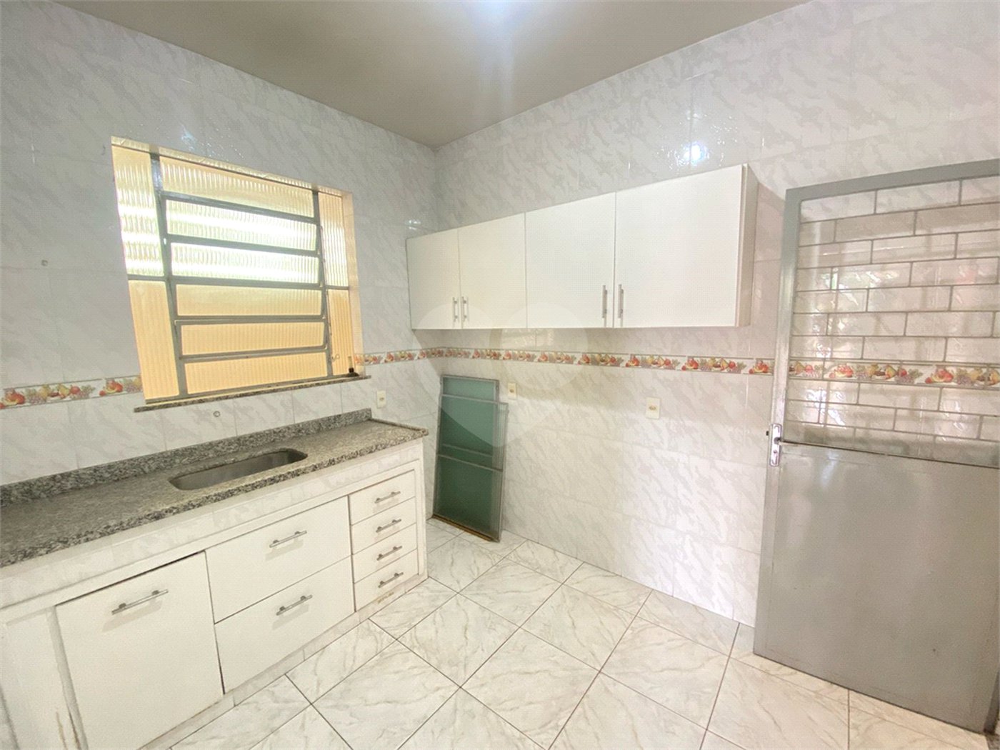 Casa à venda com 3 quartos em Campo Grande, Rio de Janeiro, RJ