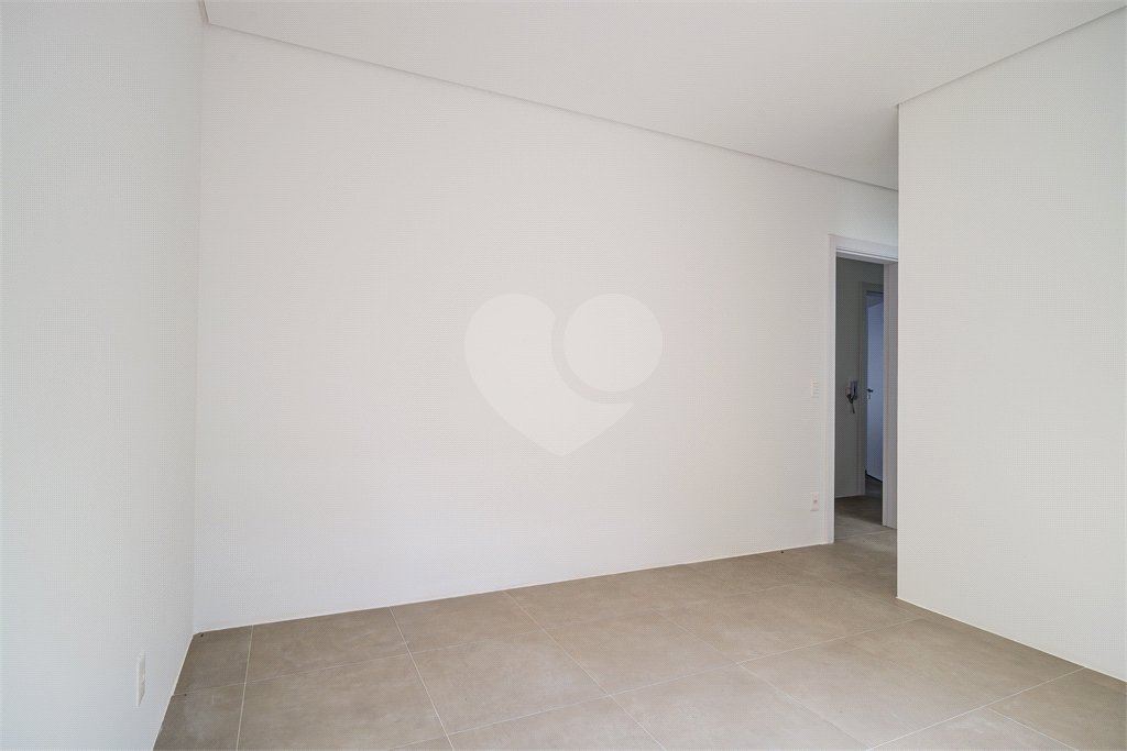 Casa à venda ou para alugar com 3 suítes no condomínio Jardim Flora, São Paulo - SP