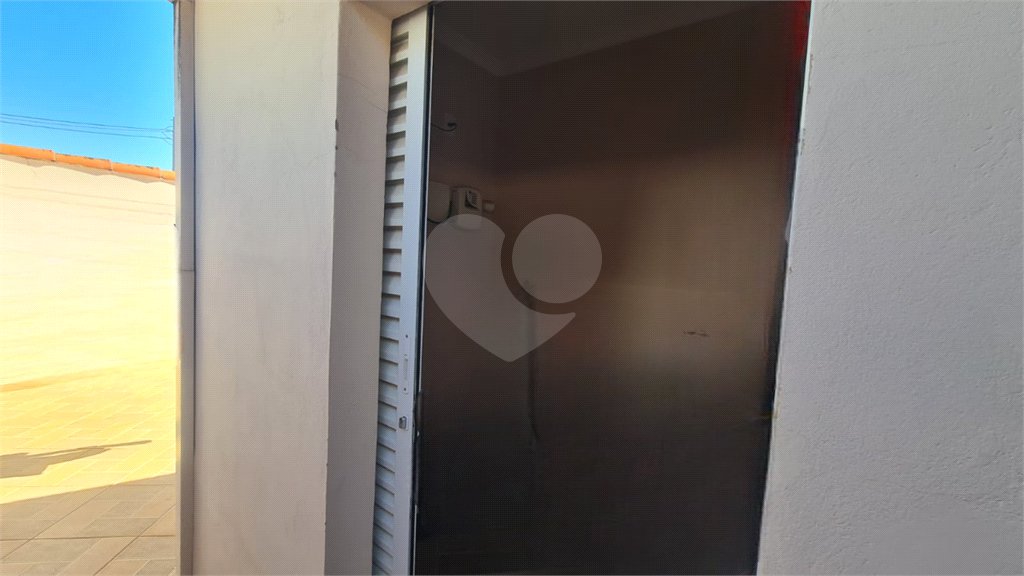 Casa à venda com 3 quartos, sendo 1 suíte, em Vila Carolina, Itapetininga, SP