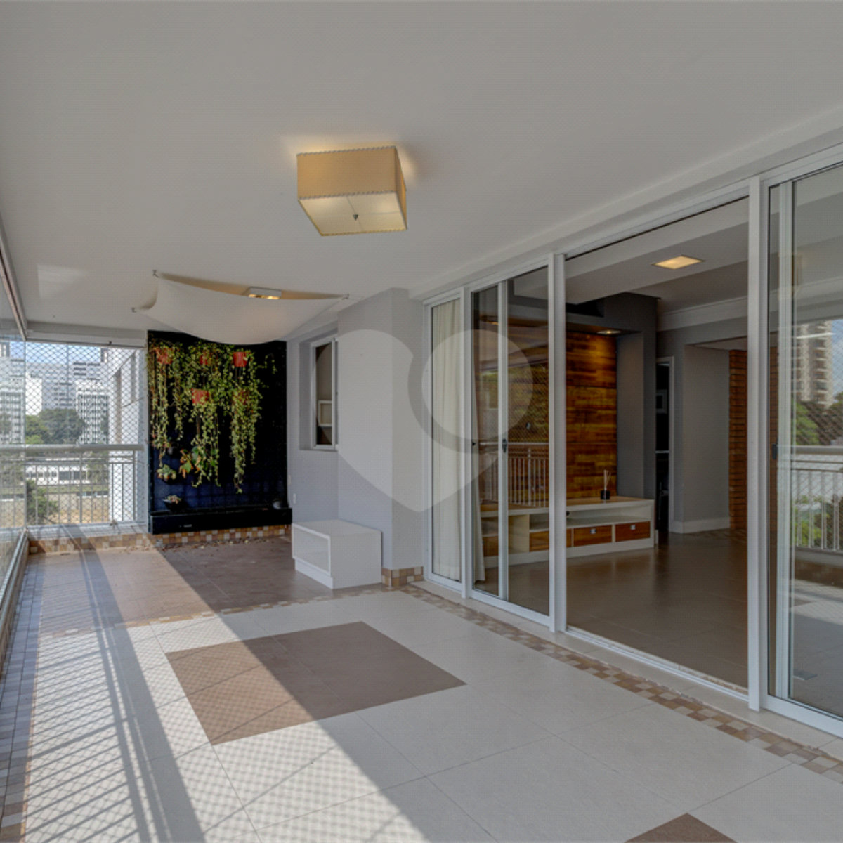 Apartamento à venda com 4 quartos, sendo 3 suítes, em Alto da Boa Vista, São Paulo, SP