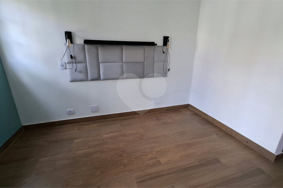 Casa à venda com 2 suítes no condomínio Village Palmas, São Paulo - SP