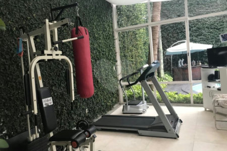 Casa à venda com 5 quartos, sendo 2 suítes,  em Jardim Everest, São Paulo, SP