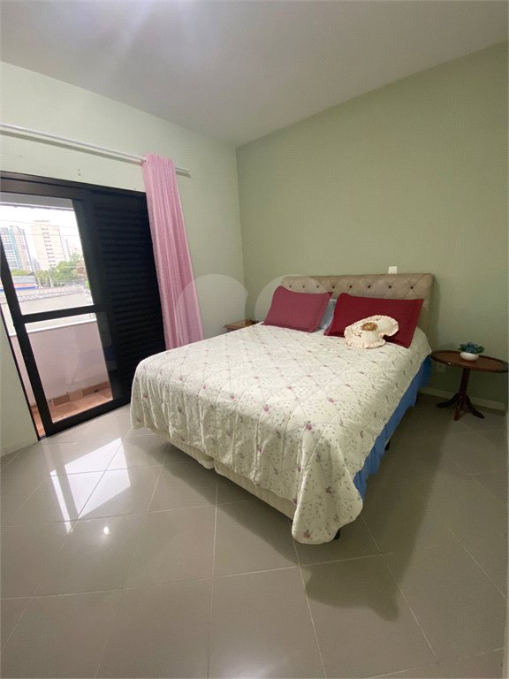 Casa Térrea à venda com 4 quartos, sendo 1 suíte,  em Vila Oliveira, Mogi das Cruzes, SP