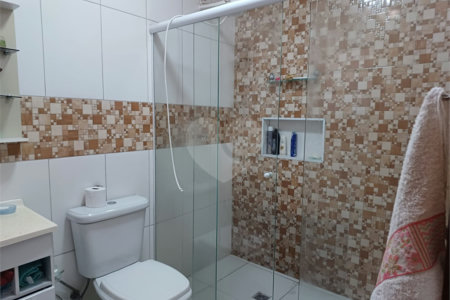 Sobrado à venda com 4 quartos, sendo 1 suíte, em Jardim Recanto Verde, São Paulo, SP