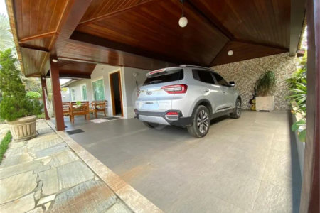 Casa à venda com 4 quartos, sendo 3 suítes,  em Praia Rasa, Armação dos Búzios, RJ