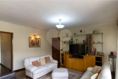 Casa a venda na Região da Saúde
