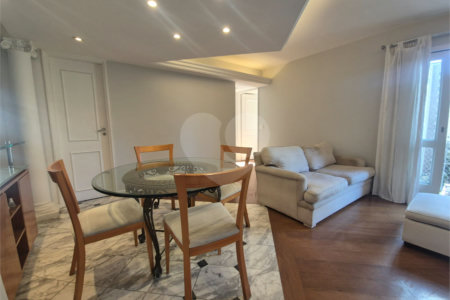 Apartamento Mobiliado, e Aconchegante, Bem Localizado