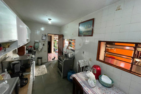 Duas casas para venda no mesmo terreno na Vila Celina