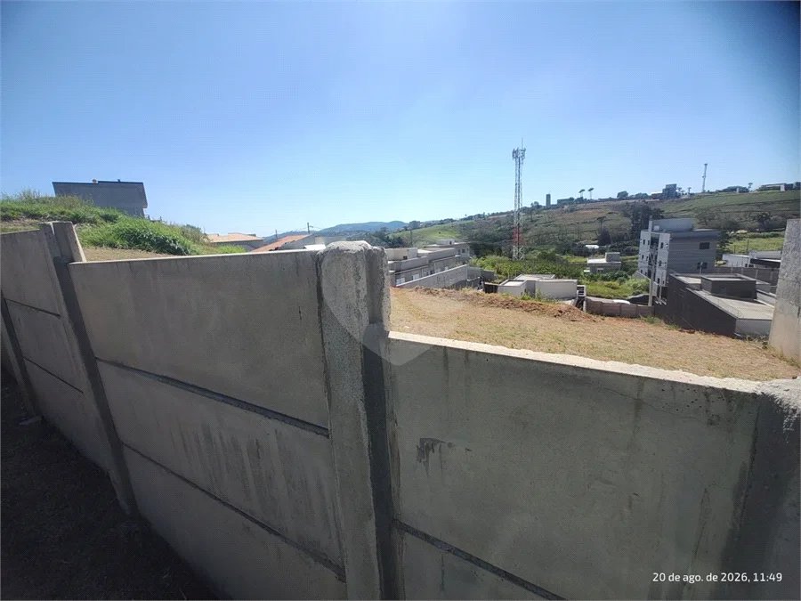Terreno em Atibaia com 195 metros, pronto para construir, ao lado de supermercado e diversos comércios