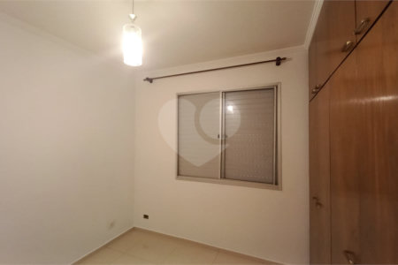 Apartamento à venda com 3 quartos em Jardim Londrina, São Paulo, SP