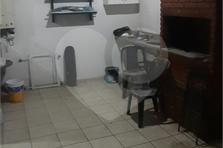 Casa à venda com 3 quartos, sendo 1 suíte, no condomínio Village Palmas, São Paulo - SP