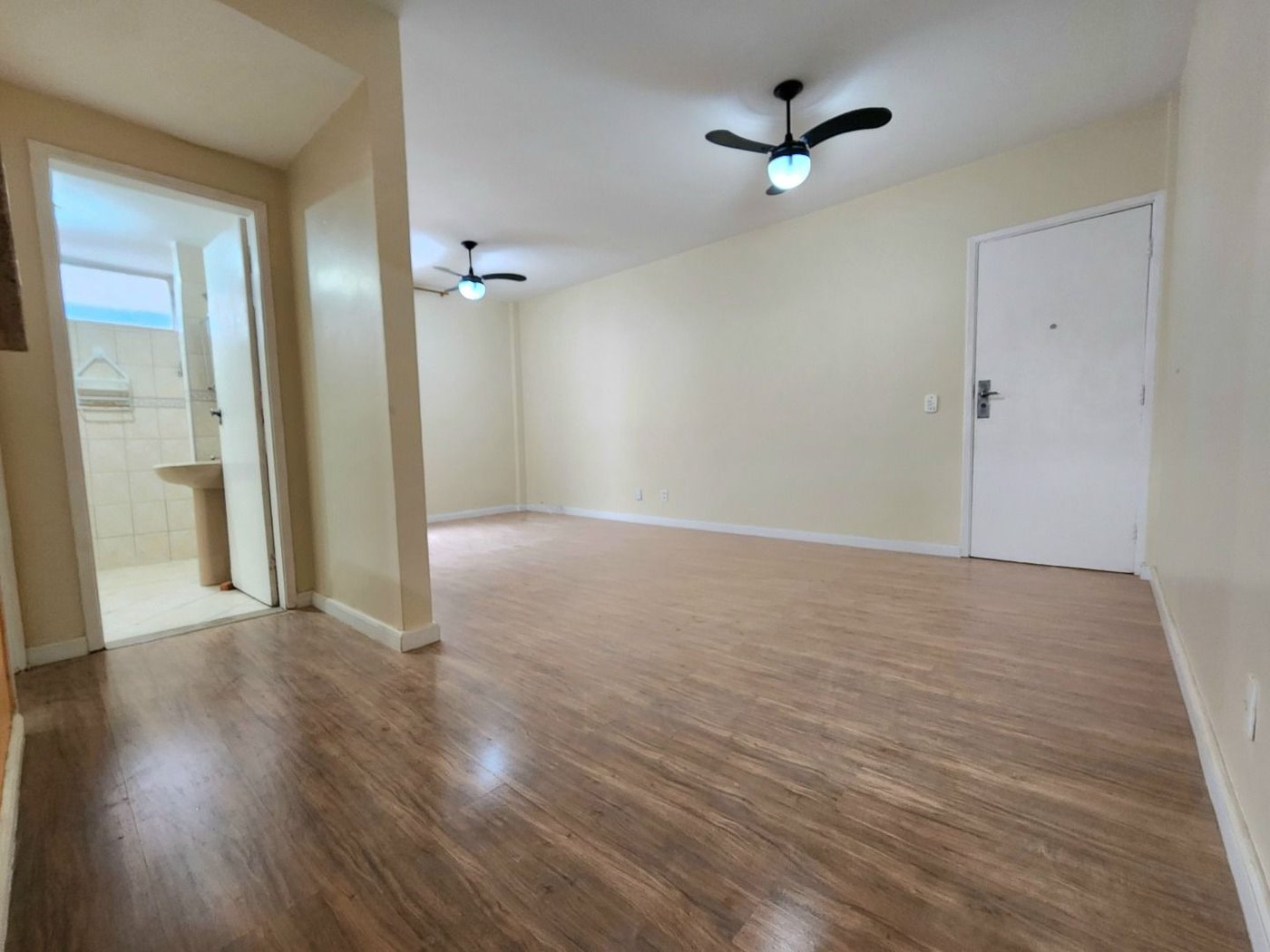 Apartamento próximo da praia com 1 dormitório, 2 banheiros à venda, 55 m² por R$ 420.000 - Pompéia - Santos/SP