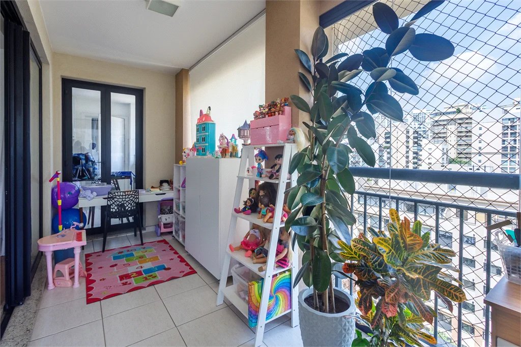Apartamento à venda com 4 quartos, sendo 2 suítes, em Jardim Panorama, São Paulo, SP