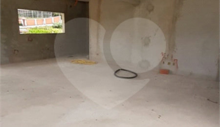 Sobrado à venda com 3 quartos, sendo 1 suíte, em Jardim Centenário, Atibaia, SP