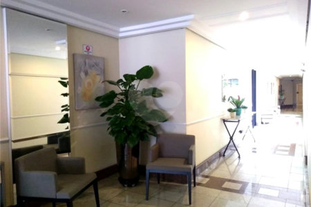 Apartamento à venda com 2 quartos, sendo 1 suíte, em Moema, São Paulo, SP