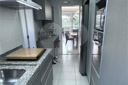 Apartamento à venda com 3 suítes em Água Branca, São Paulo, SP