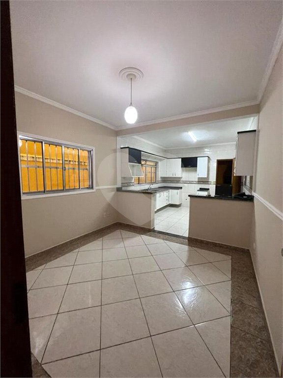 Sobrado à venda com 3 quartos, sendo 1 suíte, em Vila Piauí, São Paulo, SP