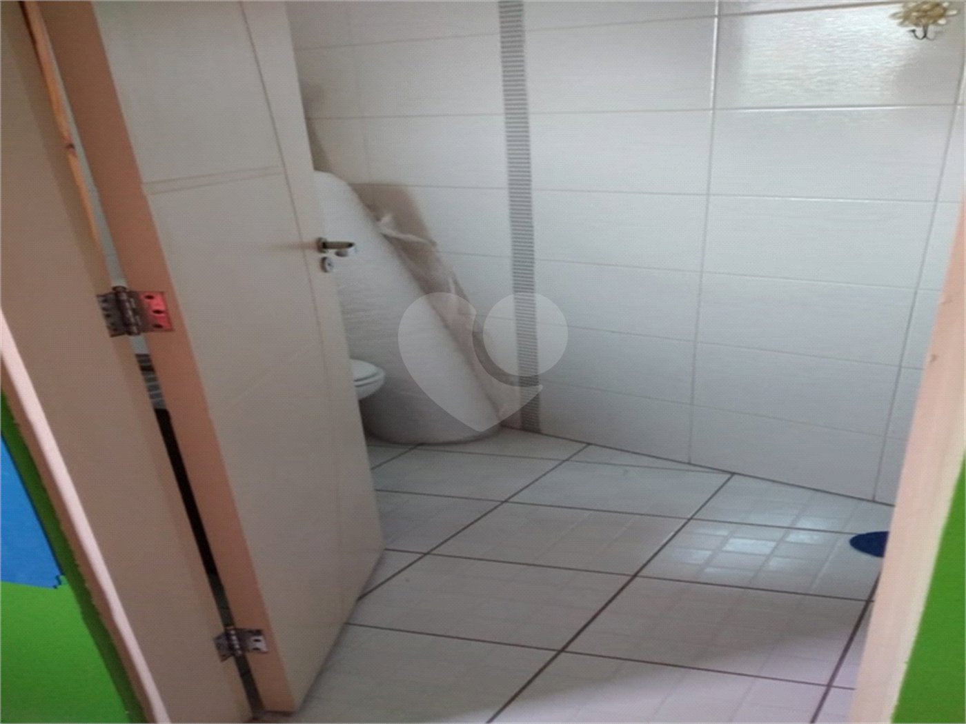 Casa à venda com 3 quartos, sendo 2 suítes, no condomínio Villa's Residencial, São Paulo - SP