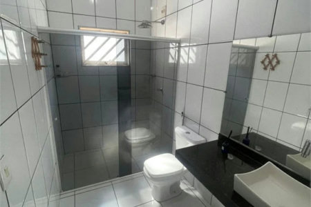 Casa para alugar com 3 quartos, sendo 1 suíte, em Setor Industrial, Balsas, MA