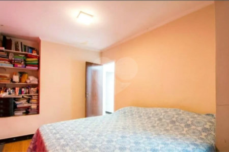 Sobrado com 150m² , 3 dormitórios , sendo 1 suíte , 1 vaga , à venda no centro de Santo André.