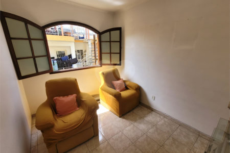 Sobrado à venda com 3 quartos, sendo 1 suíte, em Vila dos Remédios, São Paulo, SP