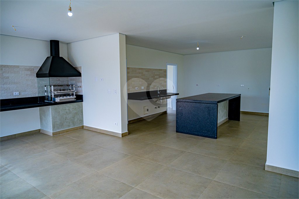 Casa à venda com 3 suítes no condomínio Village Saint Charbel, Araçoiaba da Serra - SP