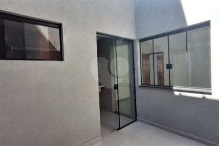 Casa de Vila à venda com 1 suíte em Jardim Prestes de Barros, Sorocaba, SP