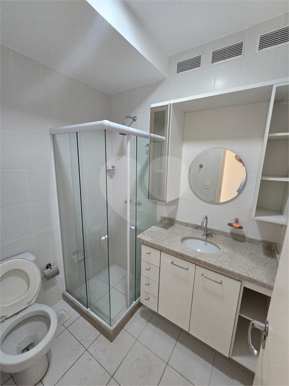 Apartamento para alugar com 2 quartos, sendo 1 suíte, em Parque Riviera, Cabo Frio, RJ