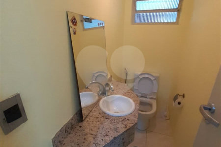 Sobrado à venda com 3 quartos, sendo 1 suíte,  em Parque da Lapa, São Paulo, SP