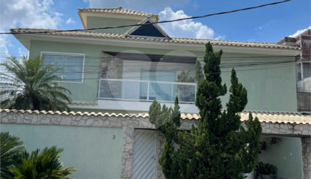 Casa à venda com 5 quartos, sendo 1 suíte,  no condomínio Residencial Green Ville, Rio de Janeiro - RJ