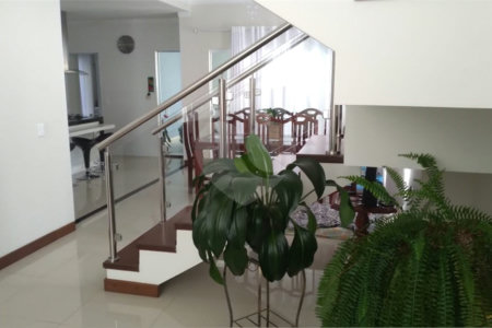 Casa à venda com 3 suítes no condomínio Damha III, São Carlos - SP