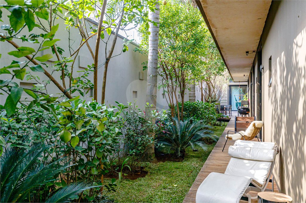 Casa à venda com 6 quartos, sendo 2 suítes,  em Santo Amaro, São Paulo, SP