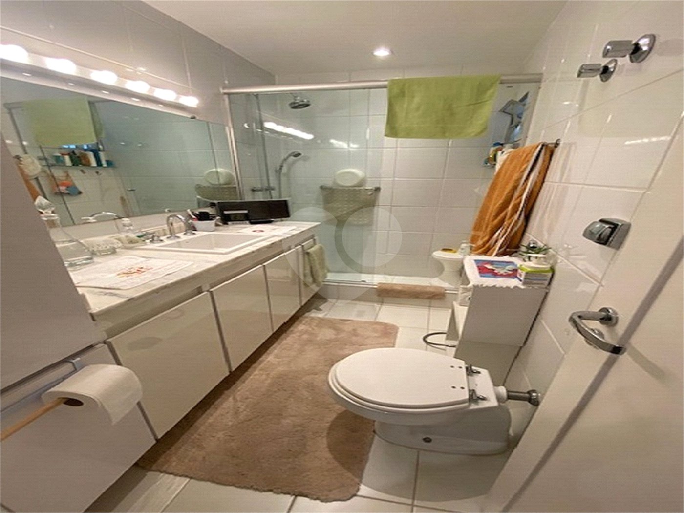 Apartamento à venda com 3 quartos, sendo 1 suíte, em Itaim Bibi, São Paulo, SP