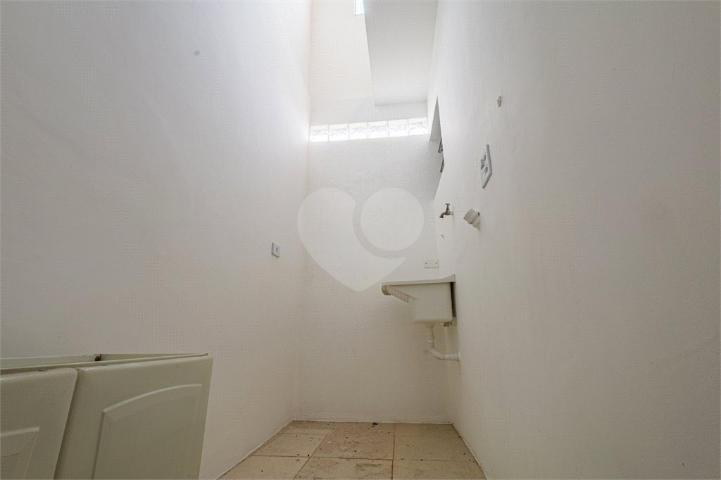 Casa à venda com 3 quartos, sendo 2 suítes, em Jardim Santa Cecília, Guarulhos, SP