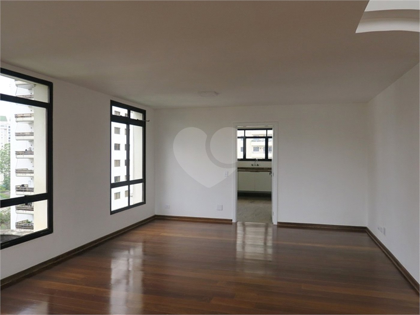 Cobertura à venda com 4 quartos, sendo 2 suítes,  em Vila Suzana, São Paulo, SP