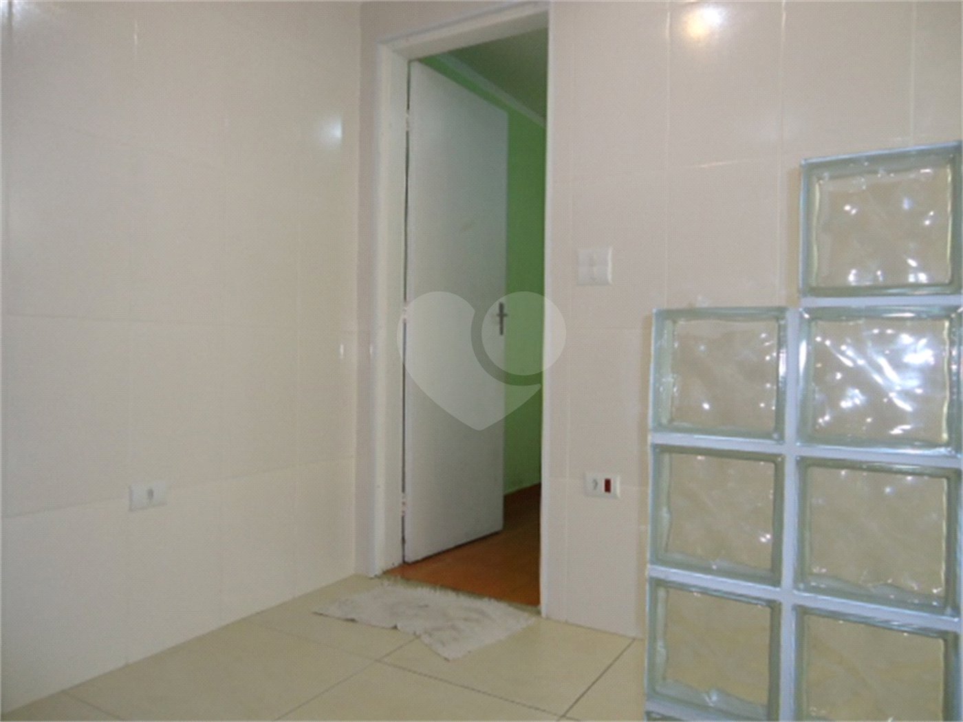 Sobrado à venda com 3 quartos em Jardim Peri, São Paulo, SP
