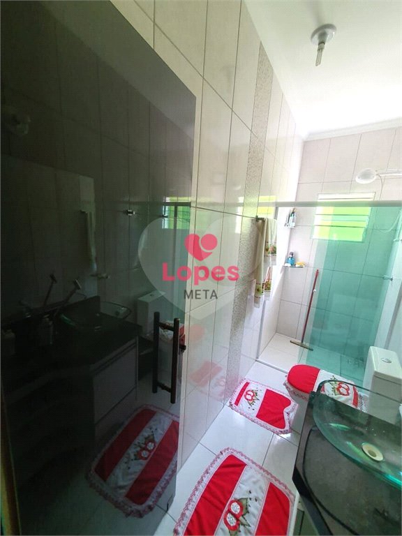 Sobrado à venda com 4 quartos, sendo 1 suíte,  em Jardim Rodolfo, São José dos Campos, SP