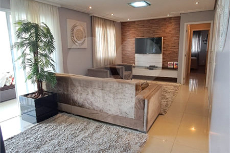 Apartamento à venda com 3 quartos, sendo 1 suíte,  no Centro, São Bernardo do Campo, SP