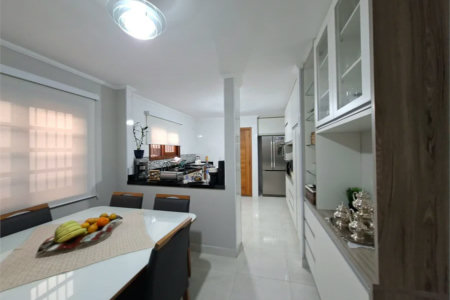 Sobrado à venda com 3 quartos, sendo 1 suíte,  em Jardim Bonfiglioli, São Paulo, SP