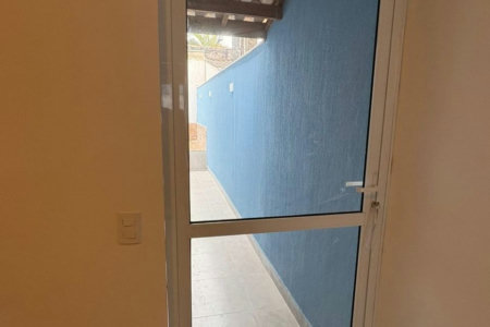 🏡 CASA COM PISCINA NO JARDIM MARABÁ – MONGAGUÁ