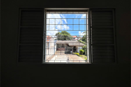 Casa à venda com 5 quartos, sendo 2 suítes,  em Jardim Maristela, Atibaia, SP
