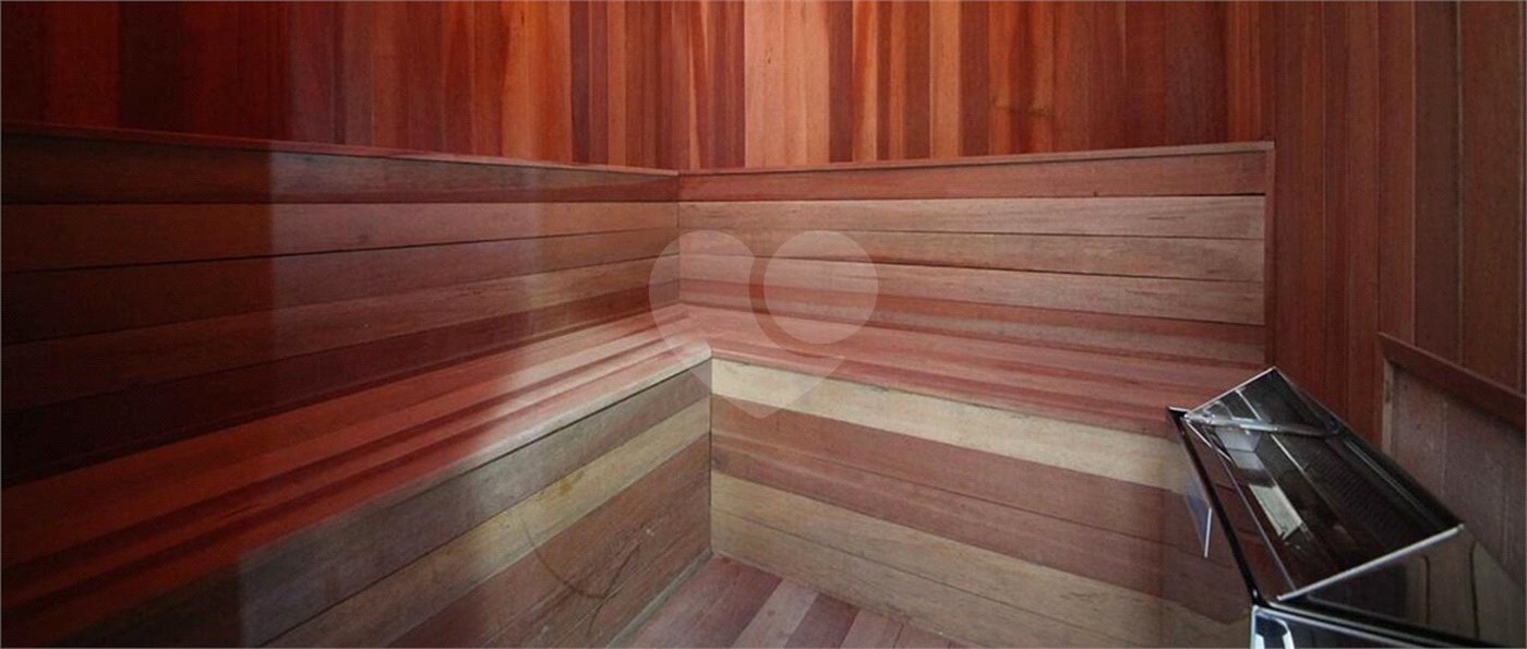 Apartamento à venda com 3 quartos, sendo 1 suíte,  em Vila Suissa, Mogi das Cruzes, SP