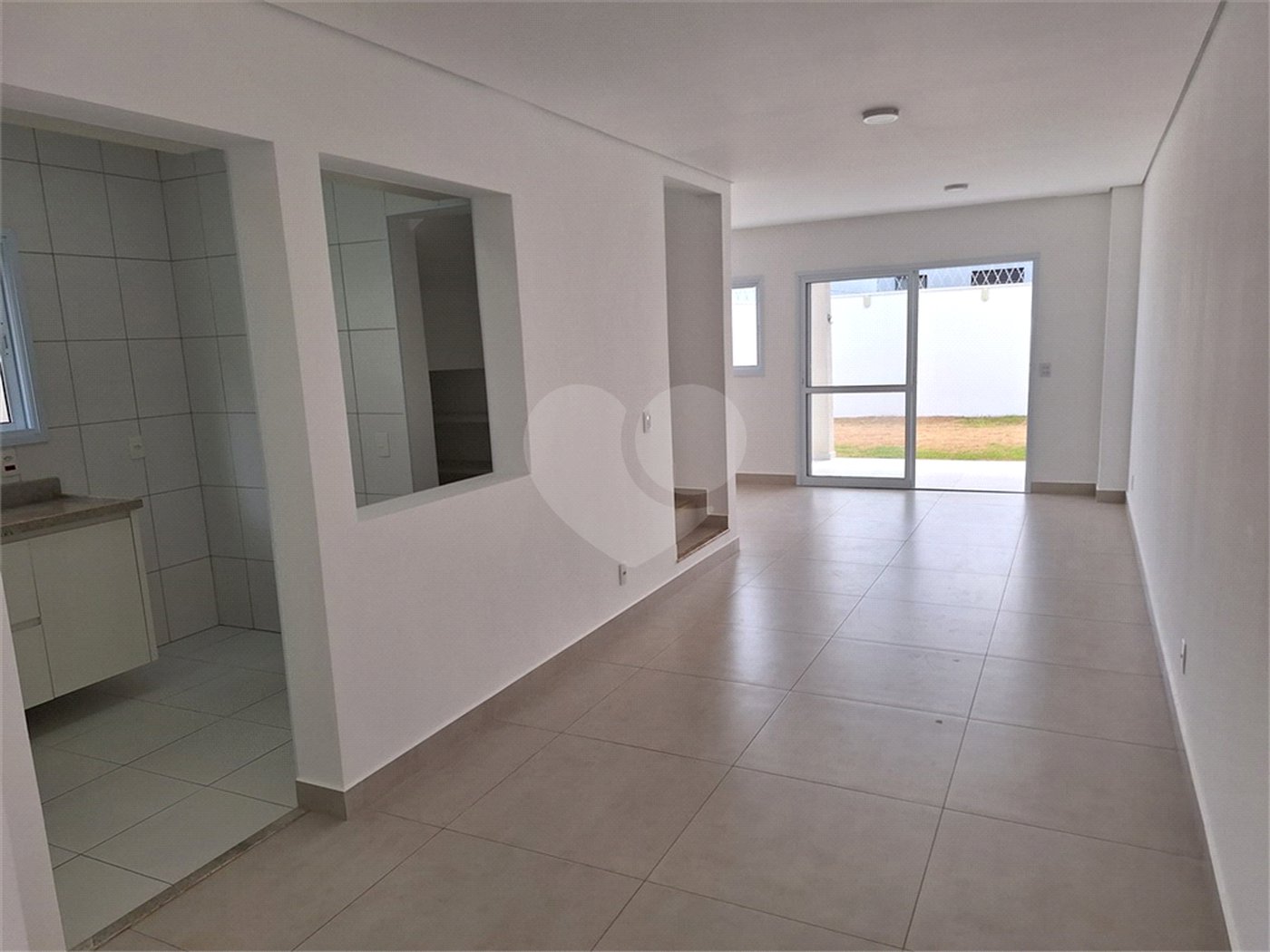 Casa à venda com 3 quartos, sendo 1 suíte, no condomínio Villagio Montalcino, Vinhedo - SP