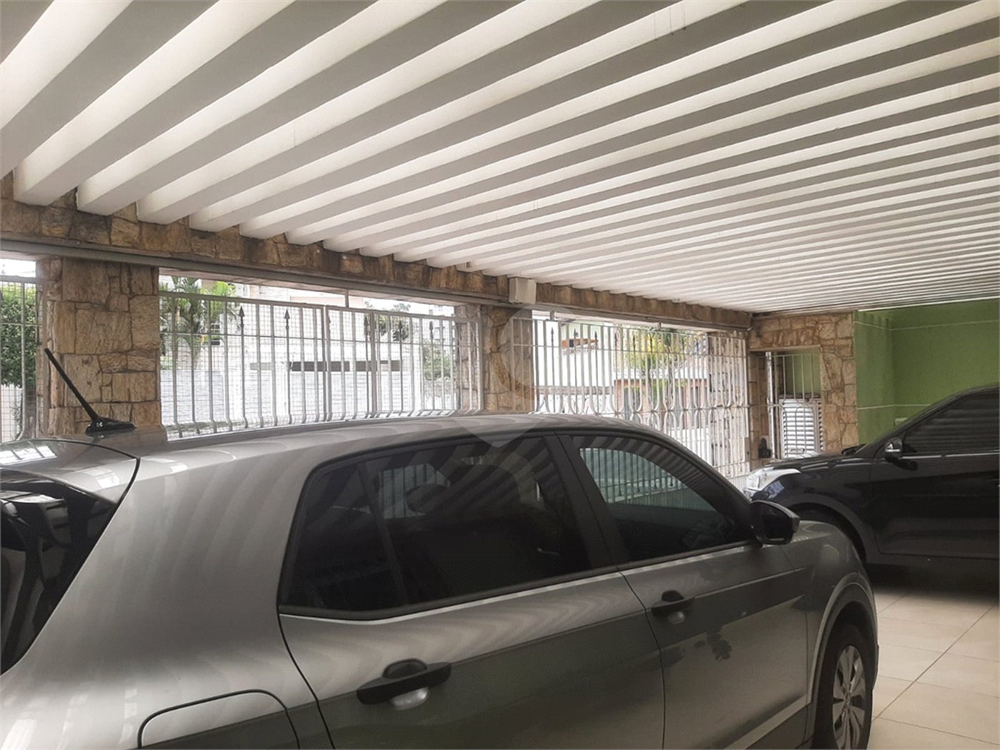 Sobrado à venda com 4 quartos, sendo 2 suítes, em Tremembé, São Paulo, SP