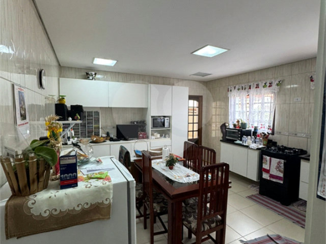 Sobrado à venda com 4 quartos, sendo 1 suíte,  em Santana, São Paulo, SP